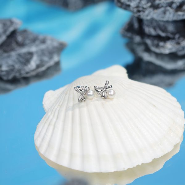 Hebes Pearl Earring HC90183L
