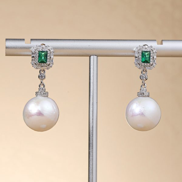 Hebes Pearl Earrings HC90390L