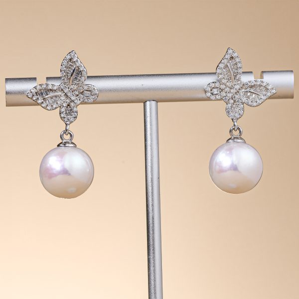 Hebes Pearl Earrings HC90393L