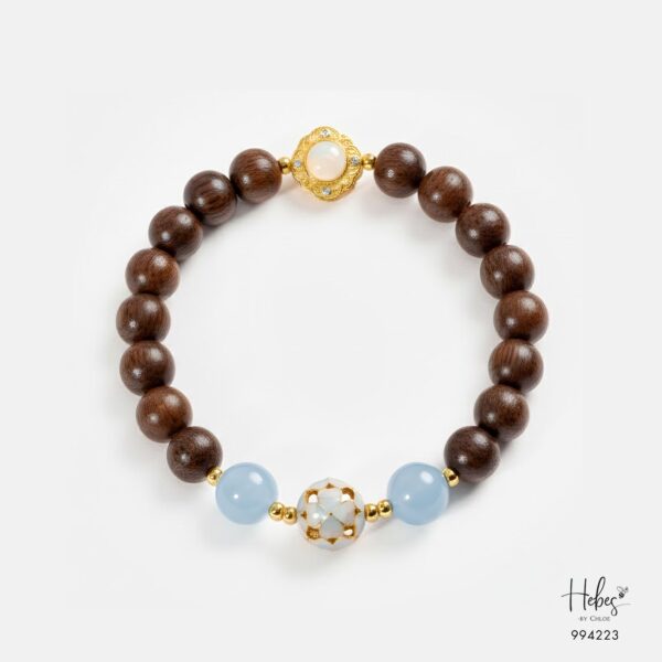 Vietnamese Agarwood Aquamarine with Floral Orb Bracelet (8mm) 994223