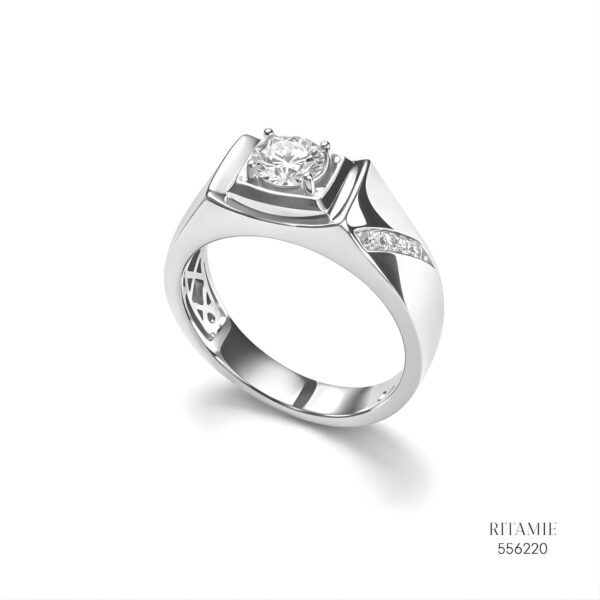 The Urban Sovereign Silver Moissanite Ring 556220